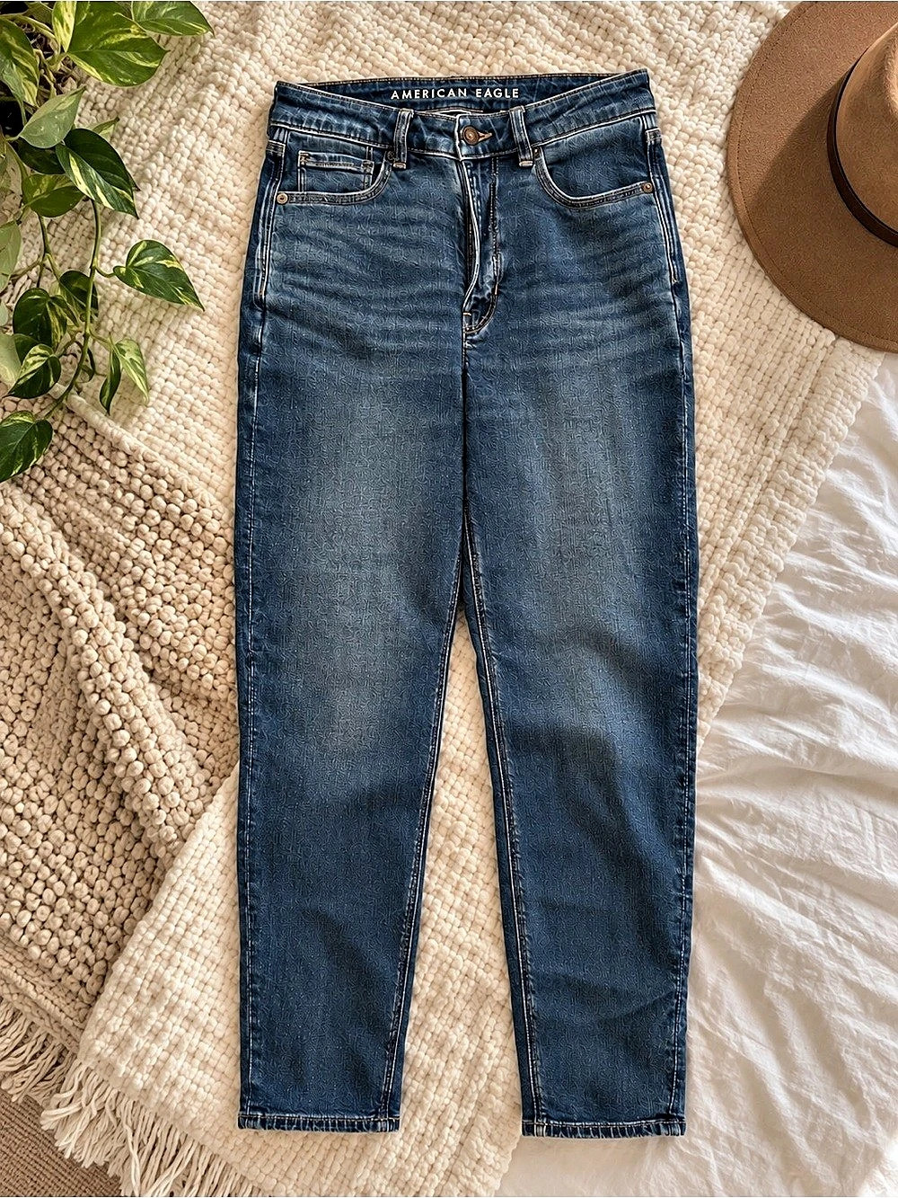 American Eagle Mom Jean Denim Jeans Waist 6 Long Blue